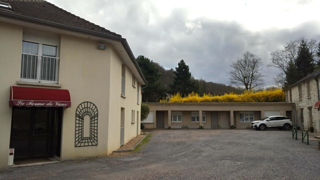 Hotel Restaurant - La Ferme De Vaux Creil Eksteriør bilde