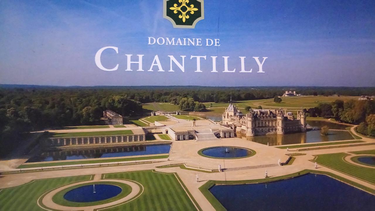 Hotel Restaurant - La Ferme De Vaux Creil Eksteriør bilde